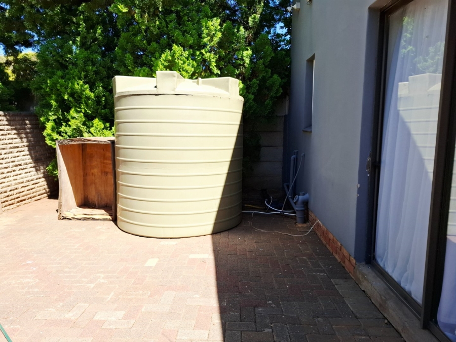 4 Bedroom Property for Sale in Pellissier Free State